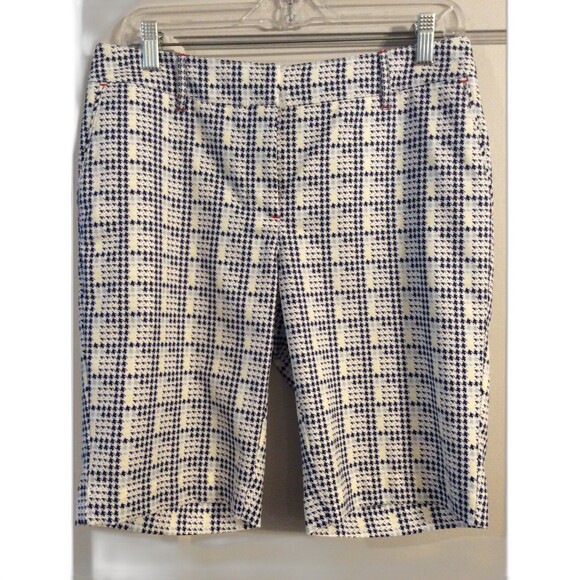 NWOT Annika Cutter & Buck Shorts Size 6 Bermuda Golf 10” Inseam Blue Print - Picture 1 of 3